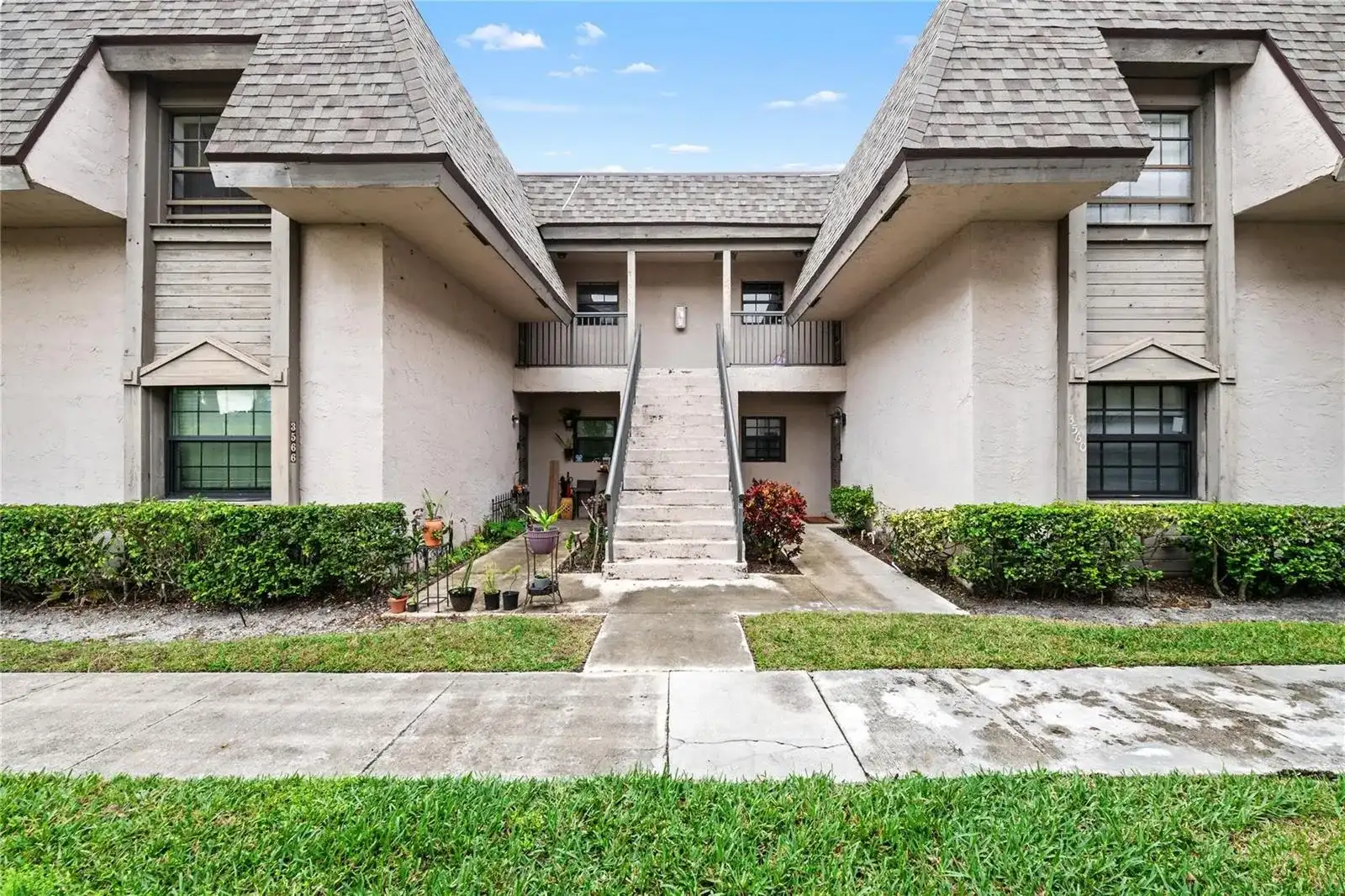 3574 NW 95th Terrace # 8q, Sunrise FL 33351