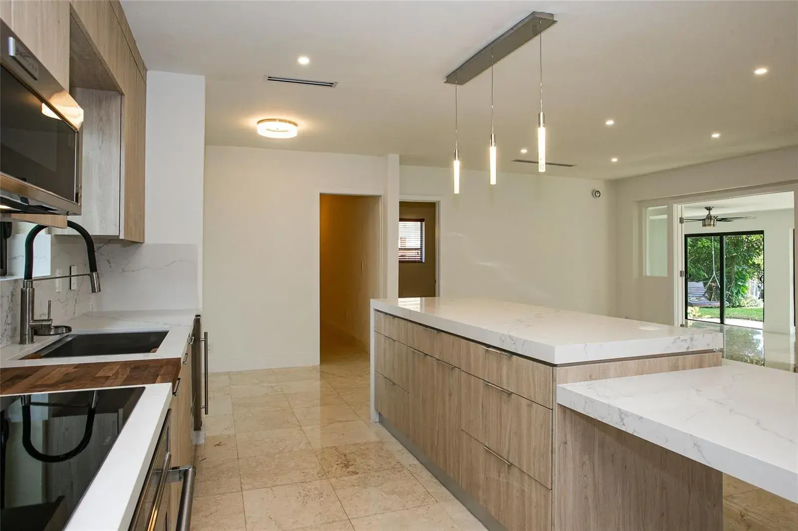 1806 NE 22nd Terrace, Fort Lauderdale FL 33305