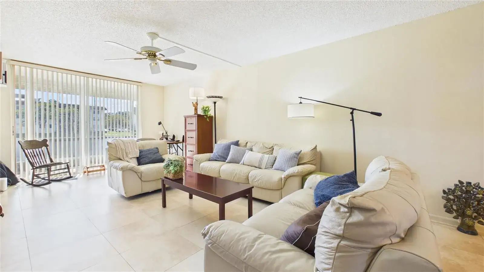 381 S Hollybrook Drive # 106, Pembroke Pines FL 33025 photo 3