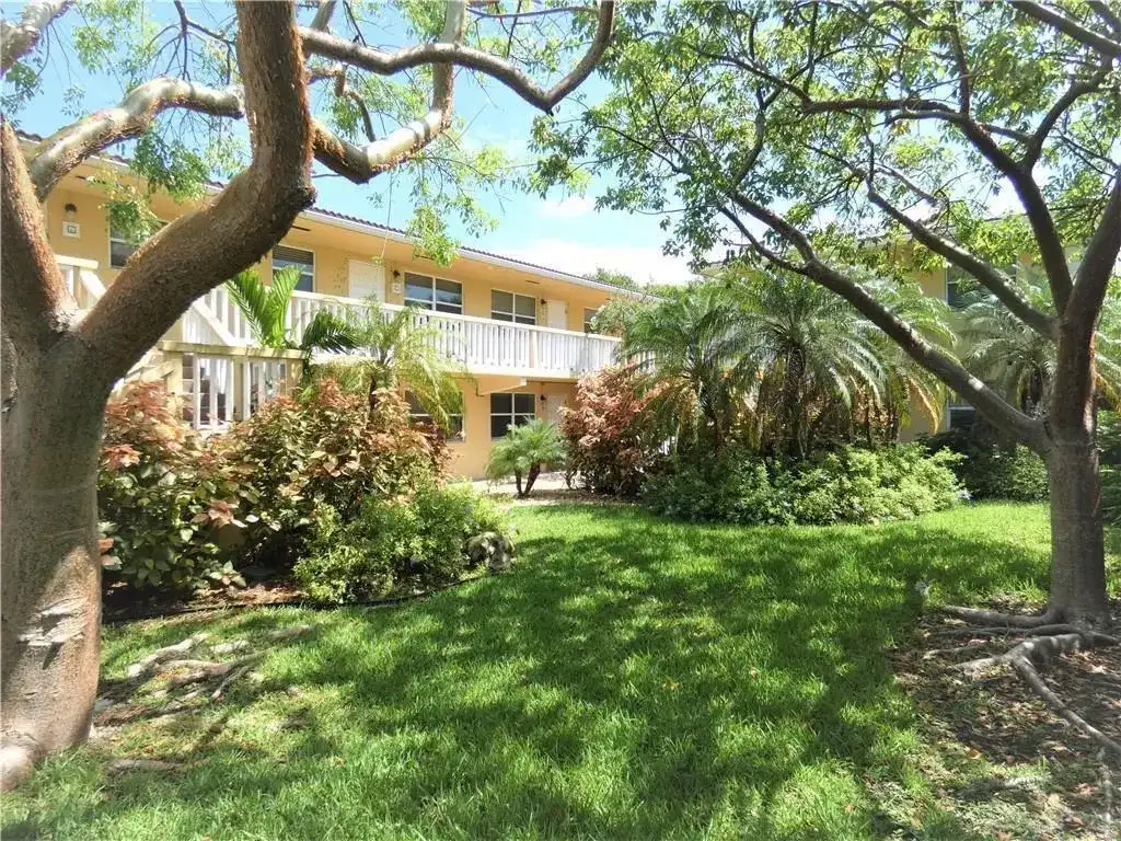 811 NE 14th Place # 6, Fort Lauderdale FL 33304