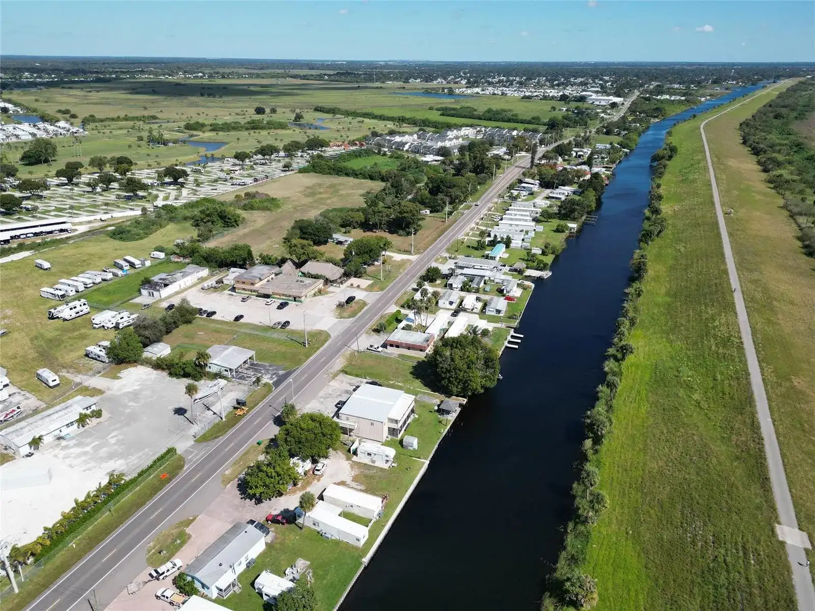 238 US Highway 441, Okeechobee FL 34974 photo 2