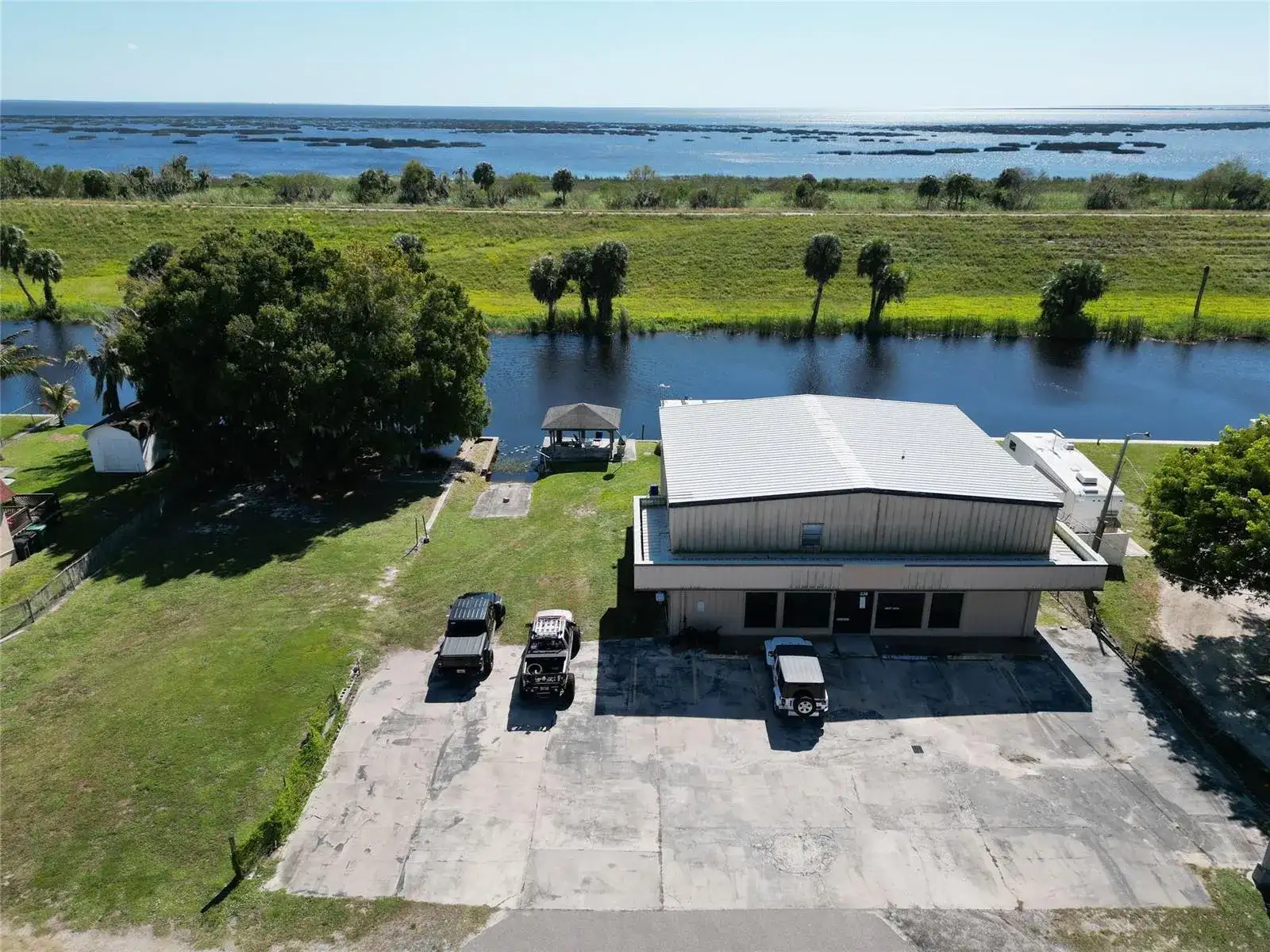 238 US Highway 441, Okeechobee FL 34974 photo 5