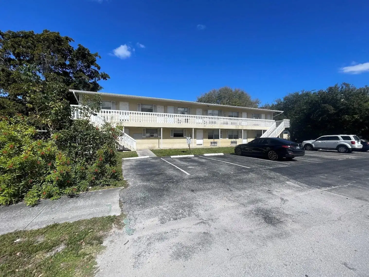 751 NW 5th Street, Fort Lauderdale FL 33311 photo 2