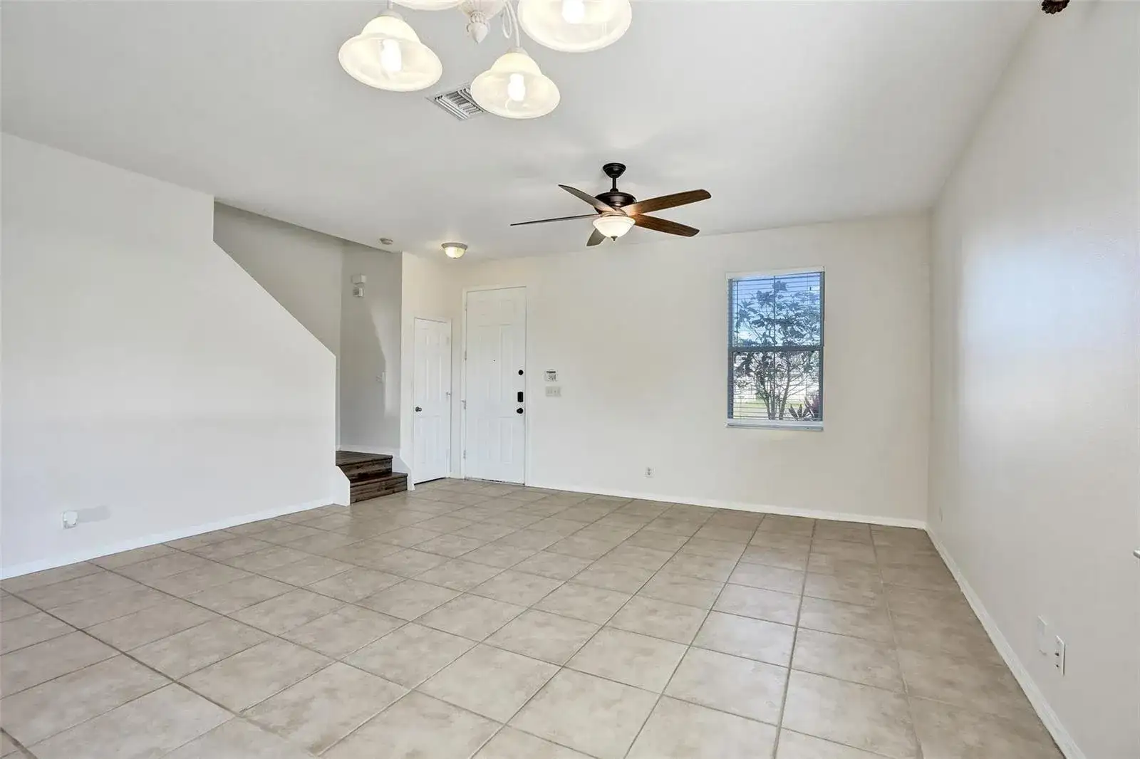 864 SW Java Avenue, Port St. Lucie FL 34953 photo 5