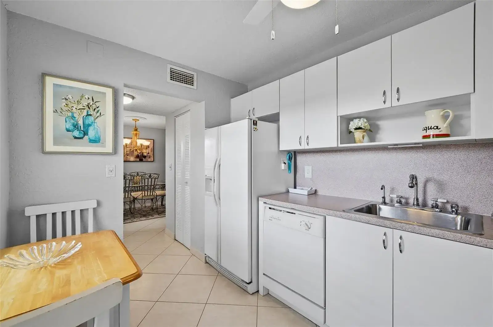 3990 NW 42nd Avenue # 305, Lauderdale Lakes FL 33319