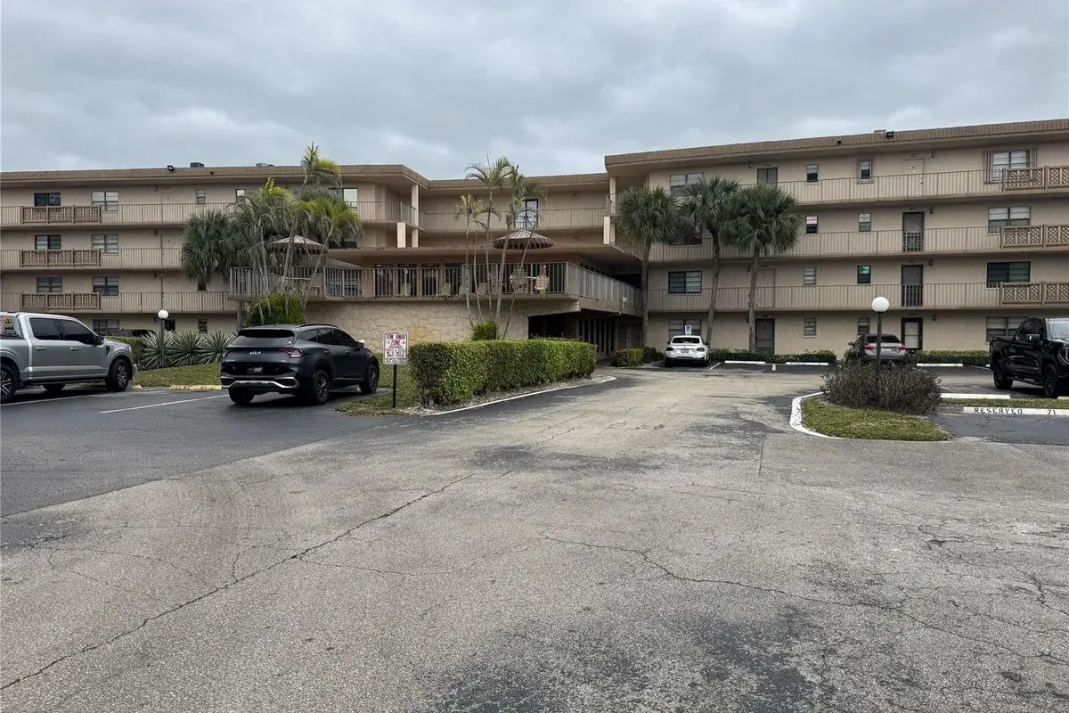 9300 SW 8th Street # 215, Boca Raton FL 33428