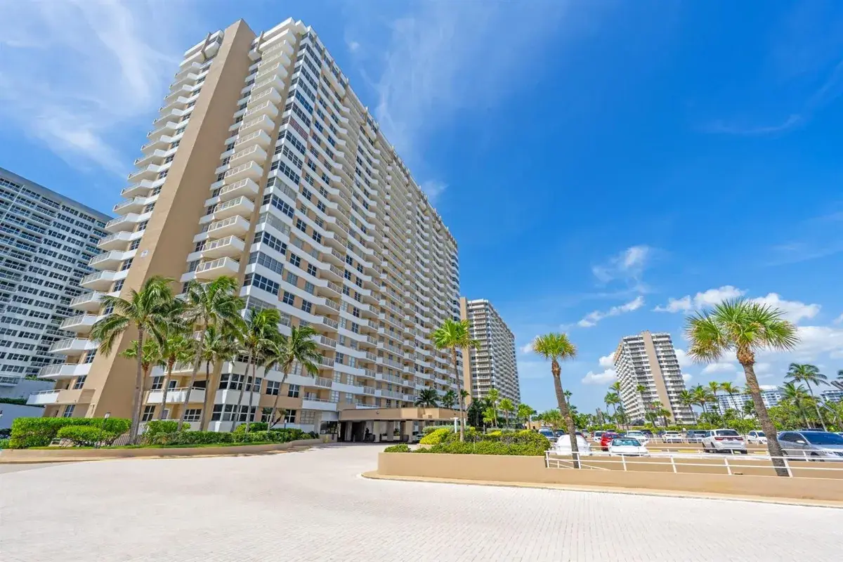 1980 S Ocean Drive # 15l, Hallandale Beach FL 33009