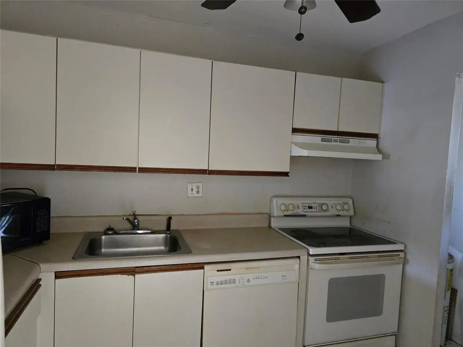 7925 Colony Circle # 205, Fort Lauderdale FL 33321 photo 3