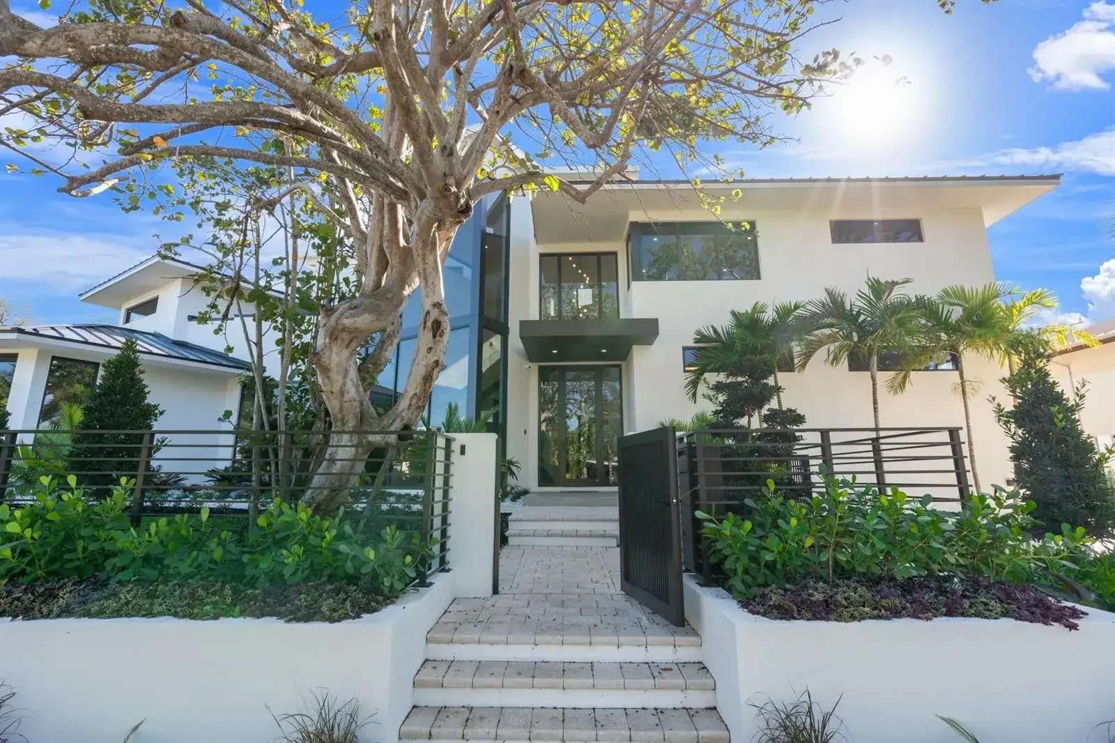 2035 Intracoastal Drive, Fort Lauderdale FL 33305 photo 2