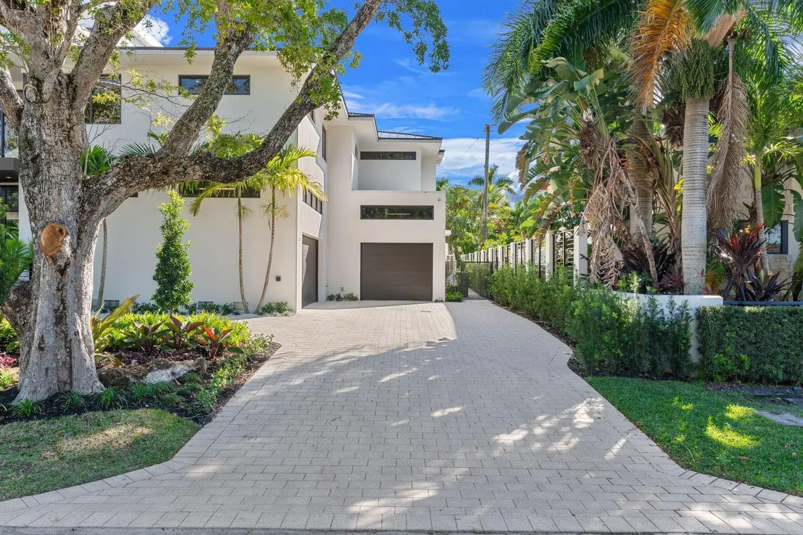 2035 Intracoastal Drive, Fort Lauderdale FL 33305