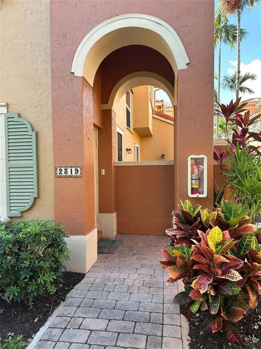 2319 Clipper Place # 4510, Dania Beach FL 33312 photo 2