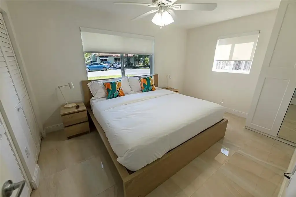 1162 Hayes Street, Hollywood FL 33019 photo 4