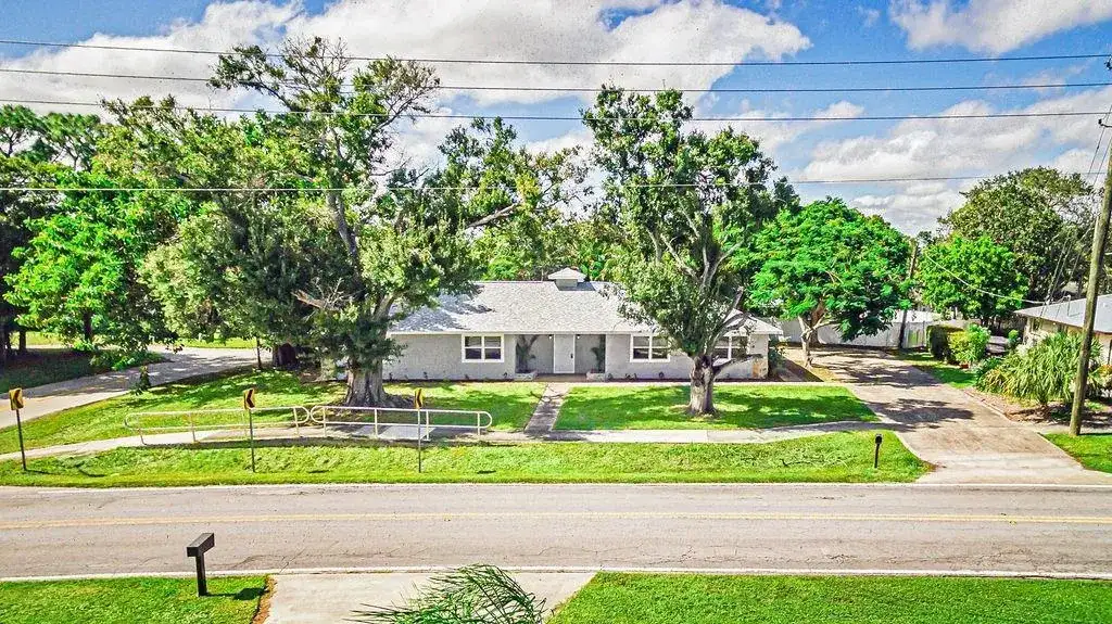 300 Riomar Drive, Port St. Lucie FL 34952 photo 4