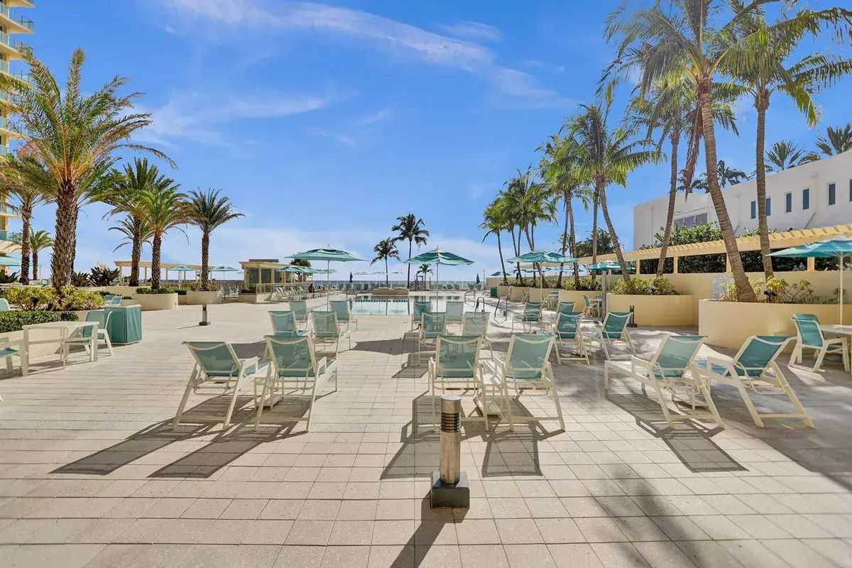2501 S Ocean Drive # 338, Hollywood FL 33019
