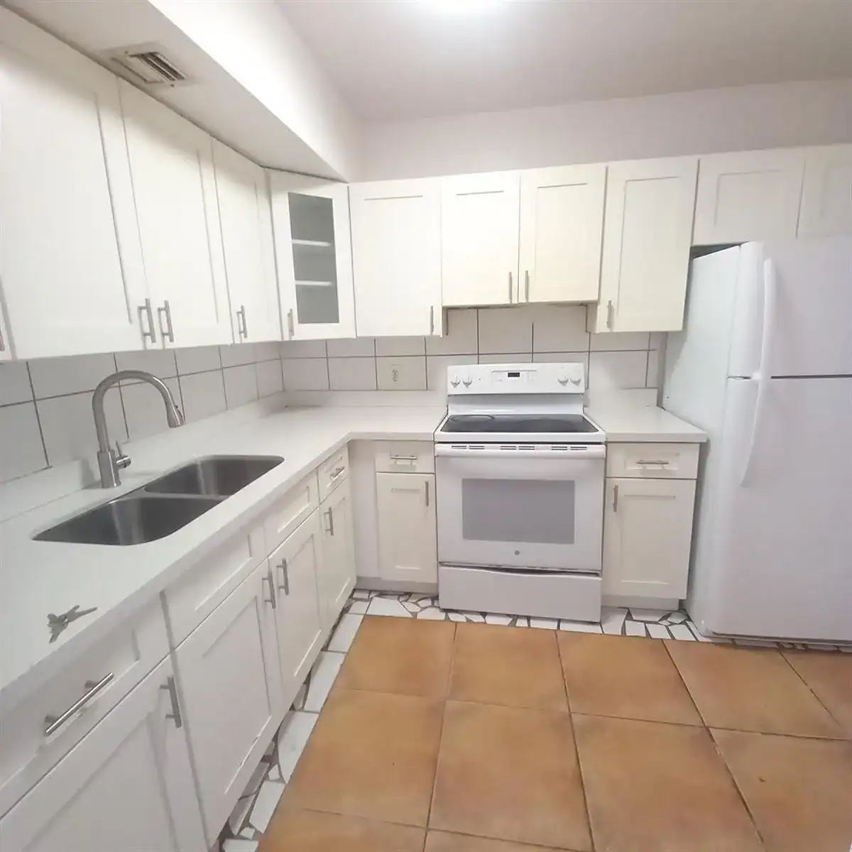 3610 NW 21st # 413, Lauderdale Lakes FL 33311