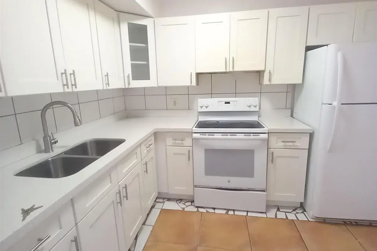 3610 NW 21st # 413, Lauderdale Lakes FL 33311