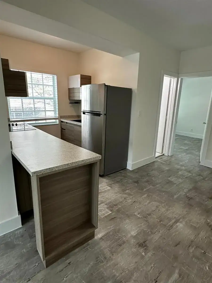 130 Antiquera Avenue, Coral Gables FL 33134 photo 3