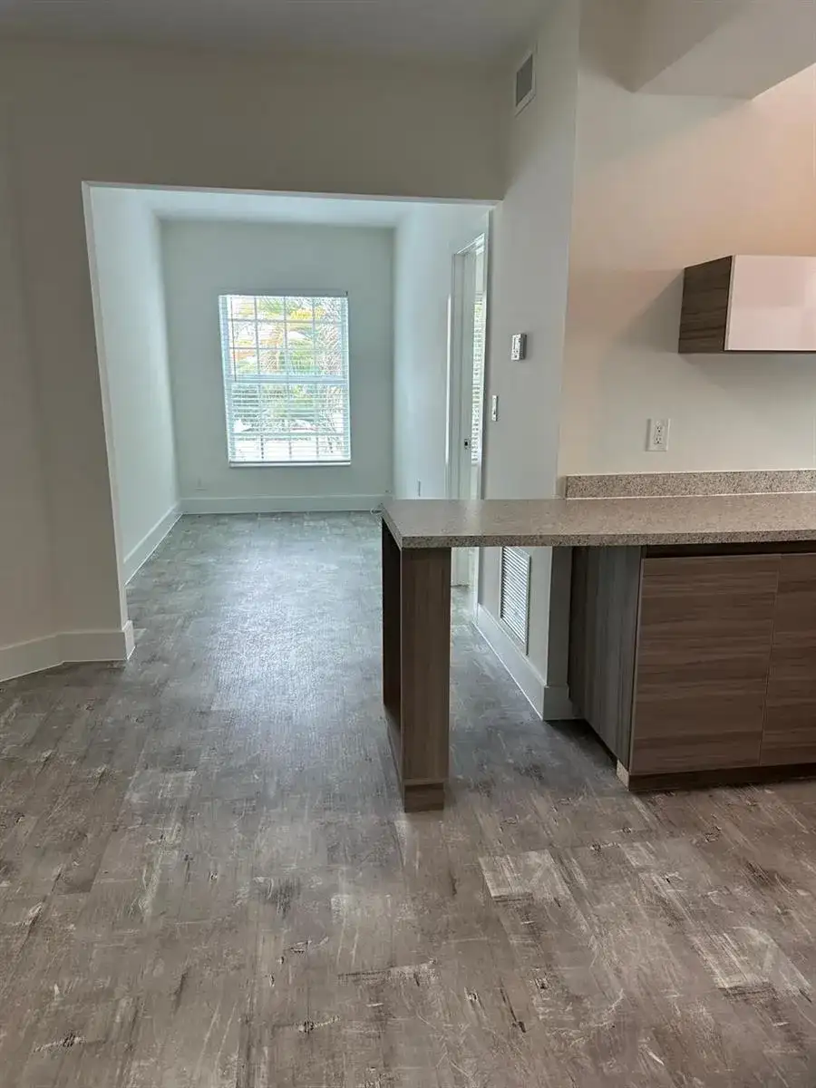 130 Antiquera Avenue, Coral Gables FL 33134 photo 4