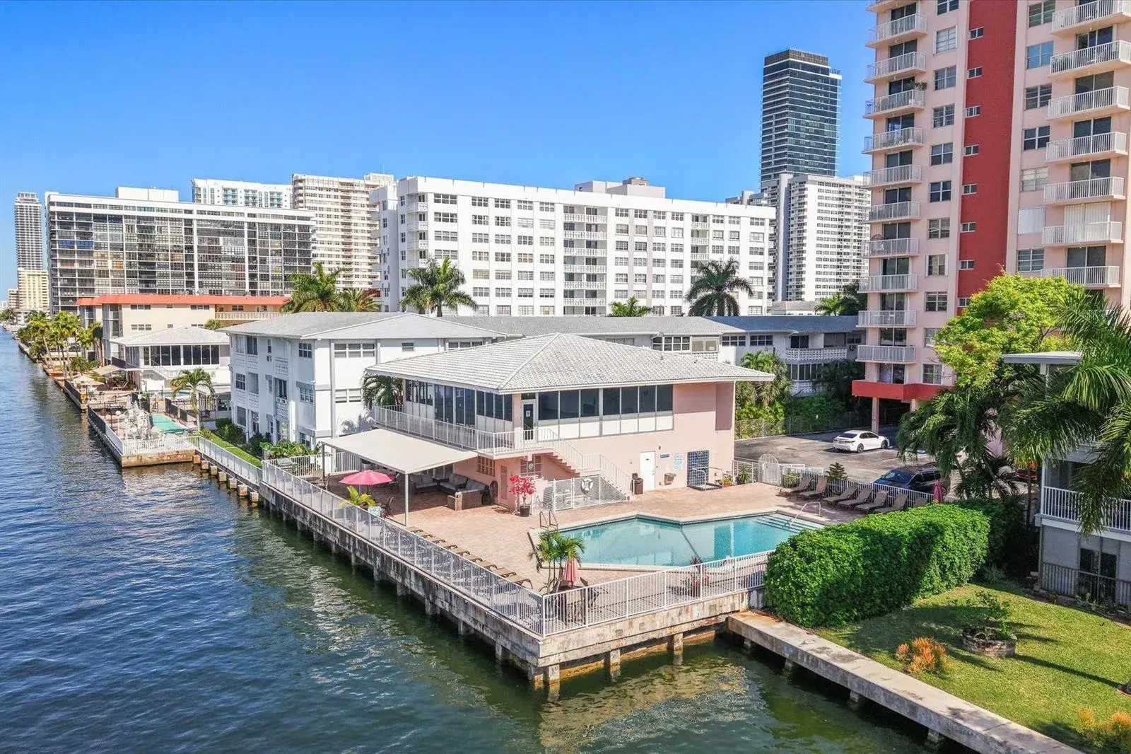 3161 S Ocean Drive # 409, Hallandale Beach FL 33009
