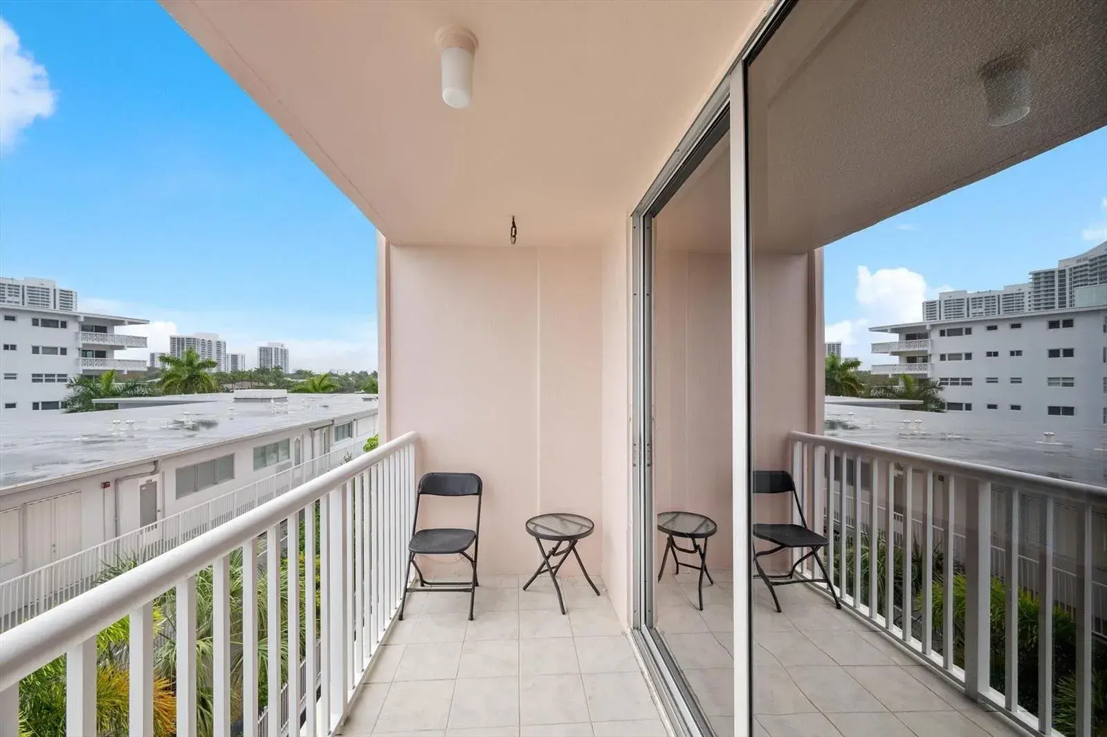 3161 S Ocean Drive # 409, Hallandale Beach FL 33009