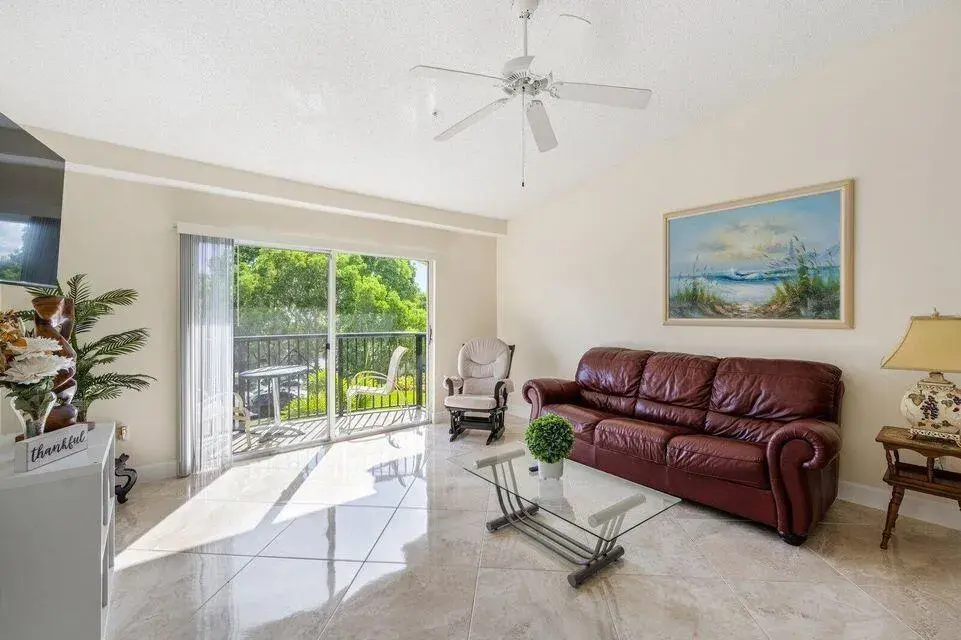 1100 Crestwood Court # 1110, Royal Palm Beach FL 33411 photo 3