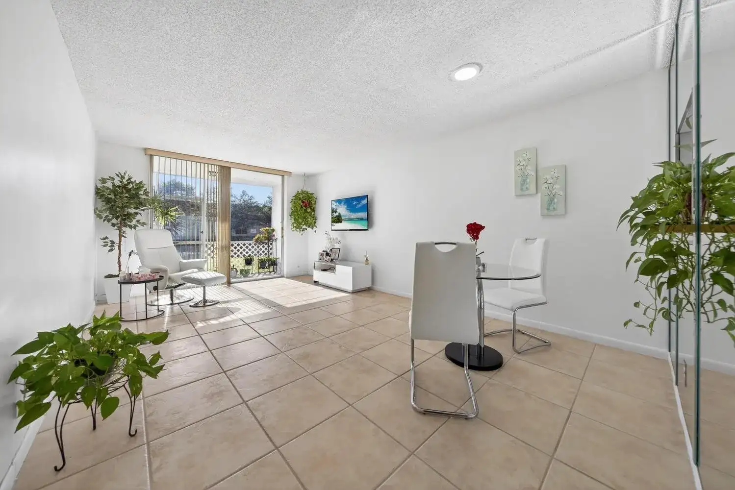 9281 Sunrise Lakes Boulevard # 107, Sunrise FL 33322 photo 3