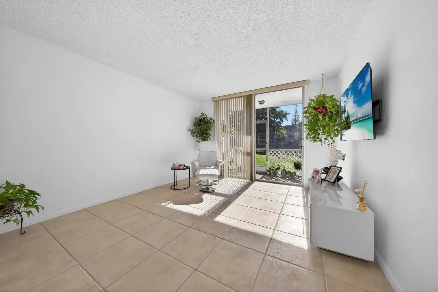 9281 Sunrise Lakes Boulevard # 107, Sunrise FL 33322 photo 5