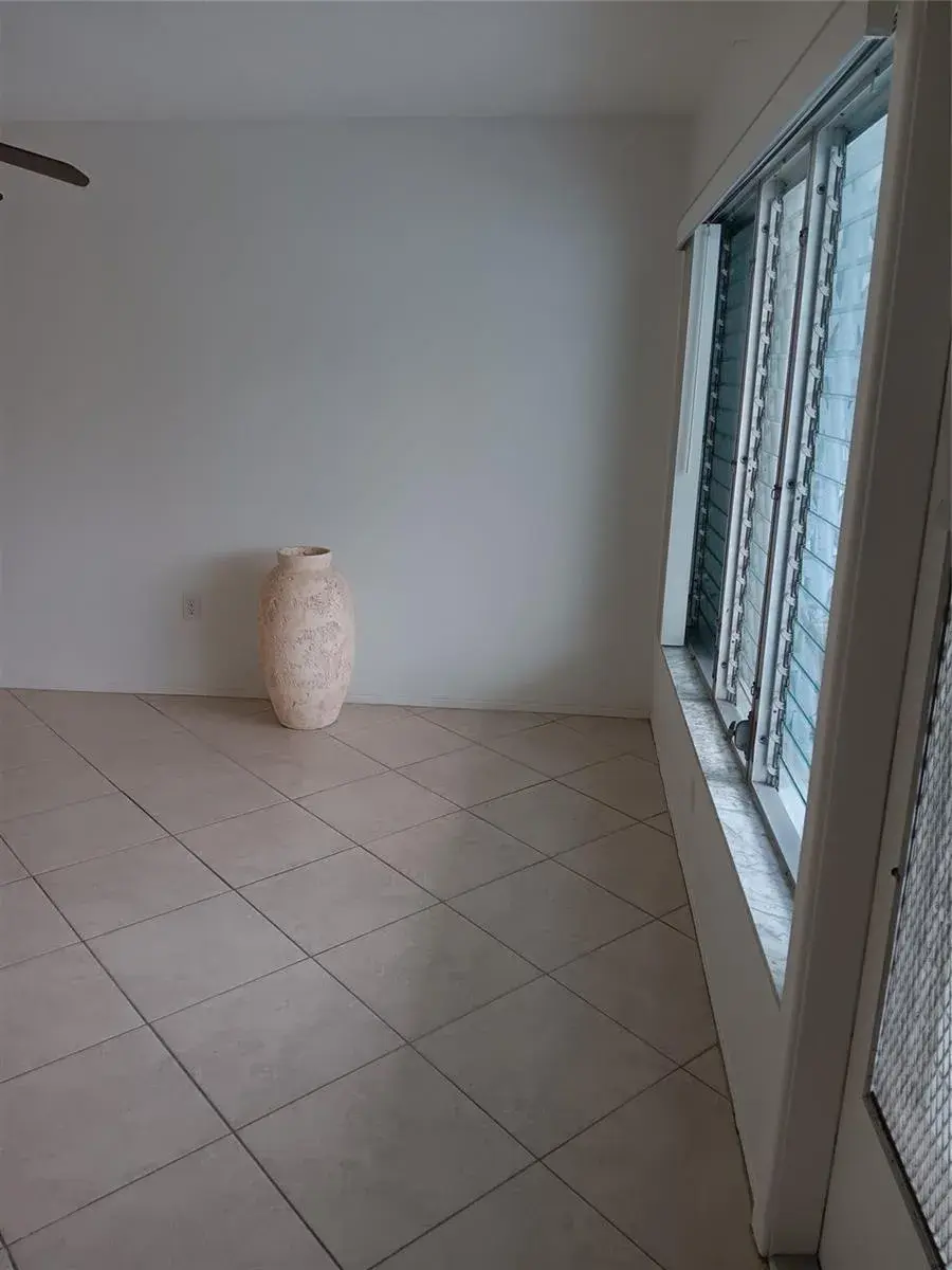 1110 N Riverside Drive # 26, Pompano Beach FL 33062