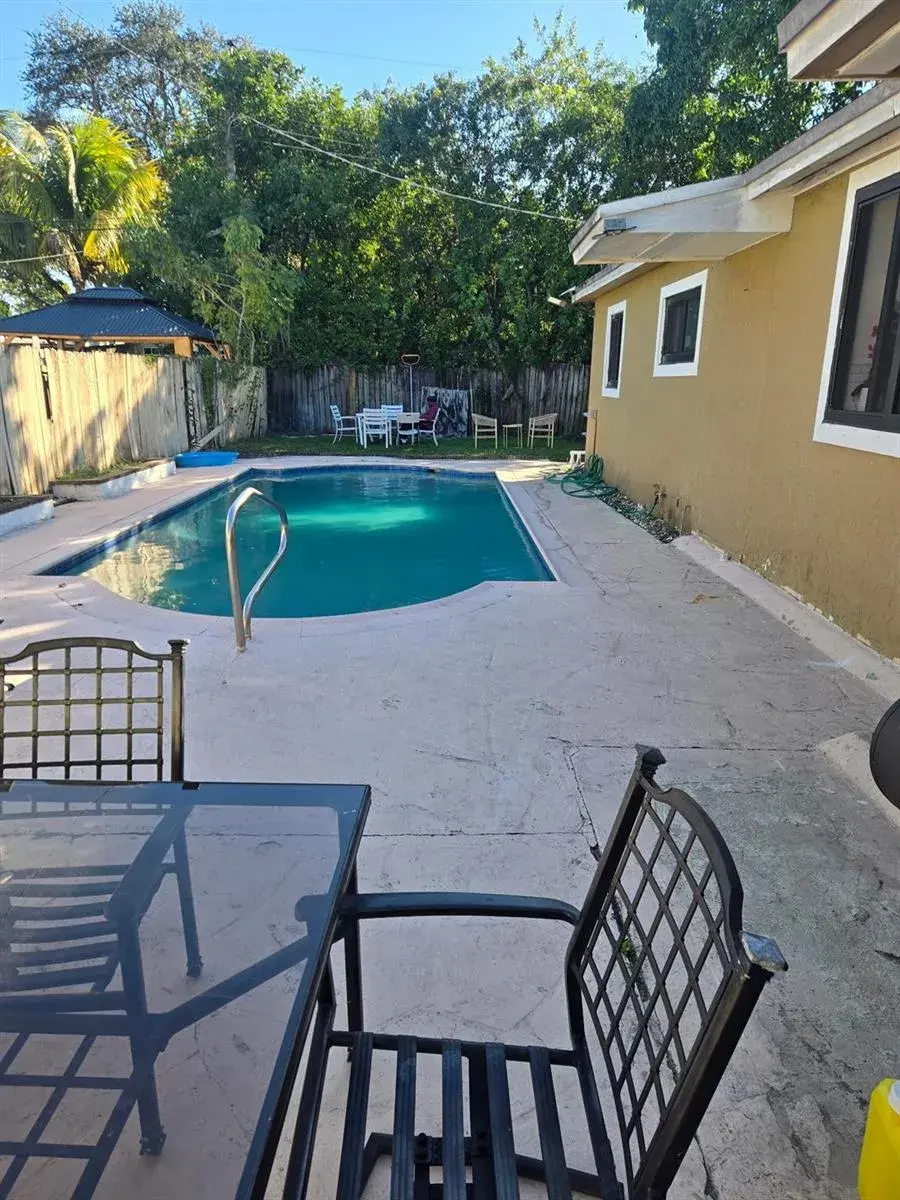 301 N 66th Avenue, Hollywood FL 33024