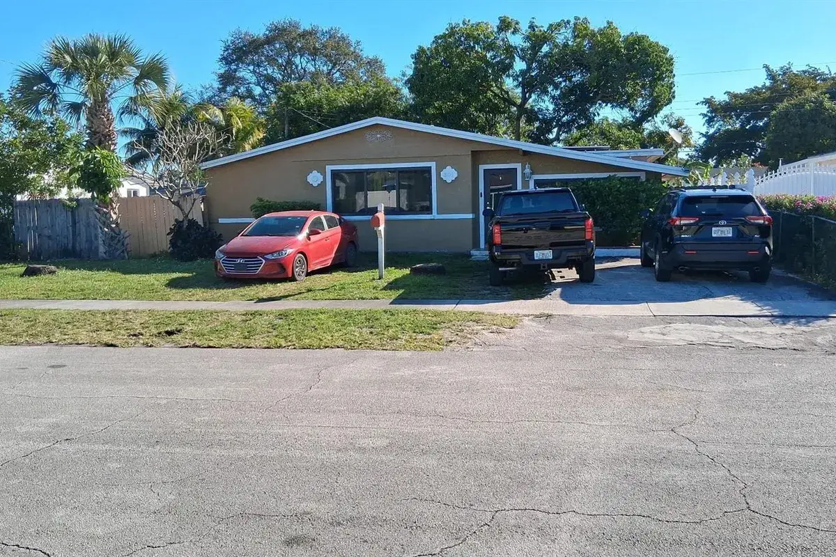 301 N 66th Avenue, Hollywood FL 33024