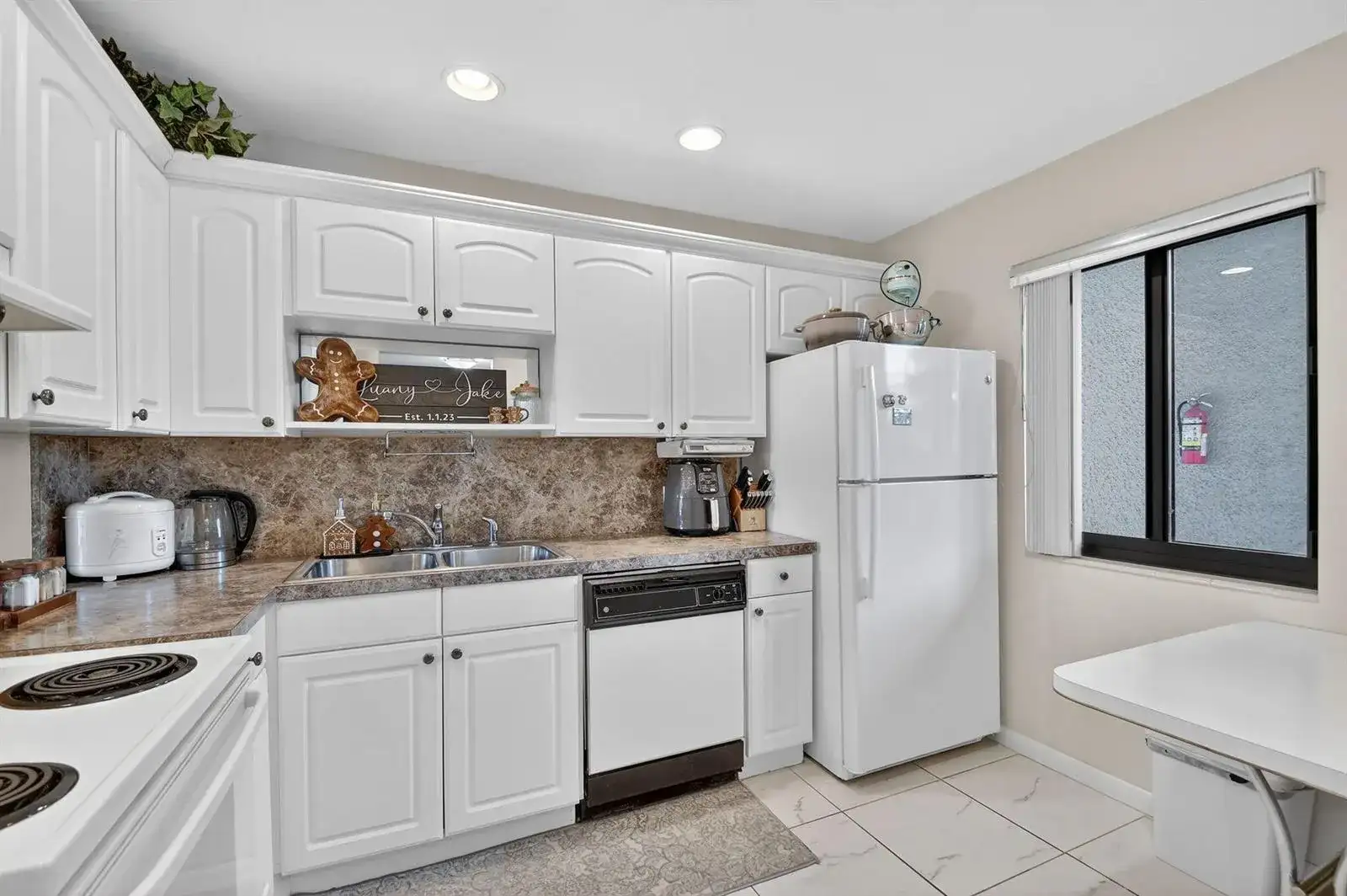 4272 Deste Court # 106, Lake Worth FL 33467 photo 2
