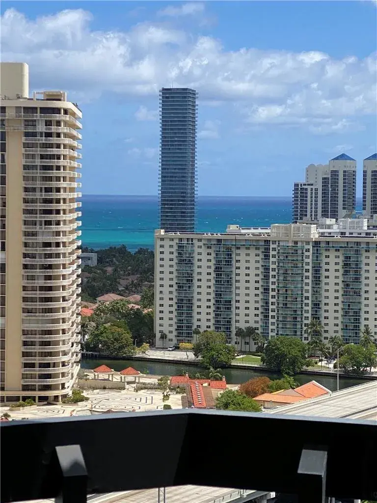 3500 Mystic Pointe Drive # 2607, Aventura FL 33180