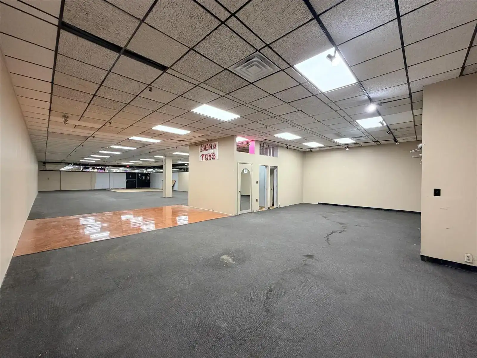 5611 N State Road 7, Fort Lauderdale FL 33319 photo 2