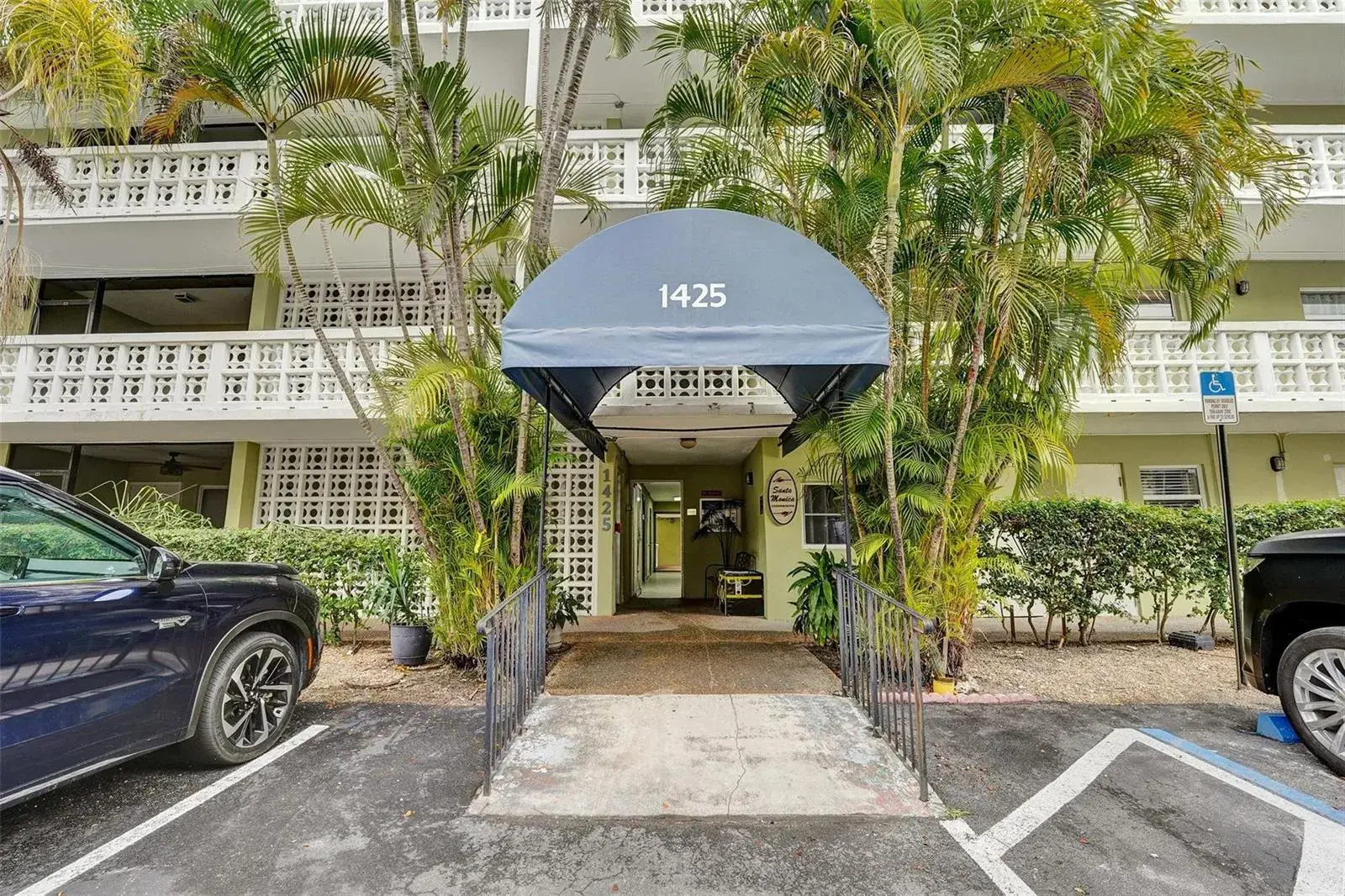 1425 Arthur Street # 202A, Hollywood FL 33020
