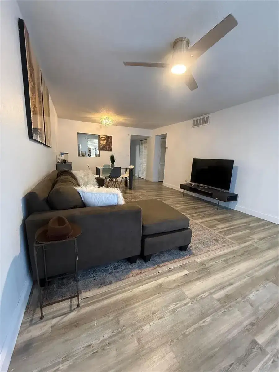 6190 Woodlands Boulevard # 107, Tamarac FL 33319 photo 4