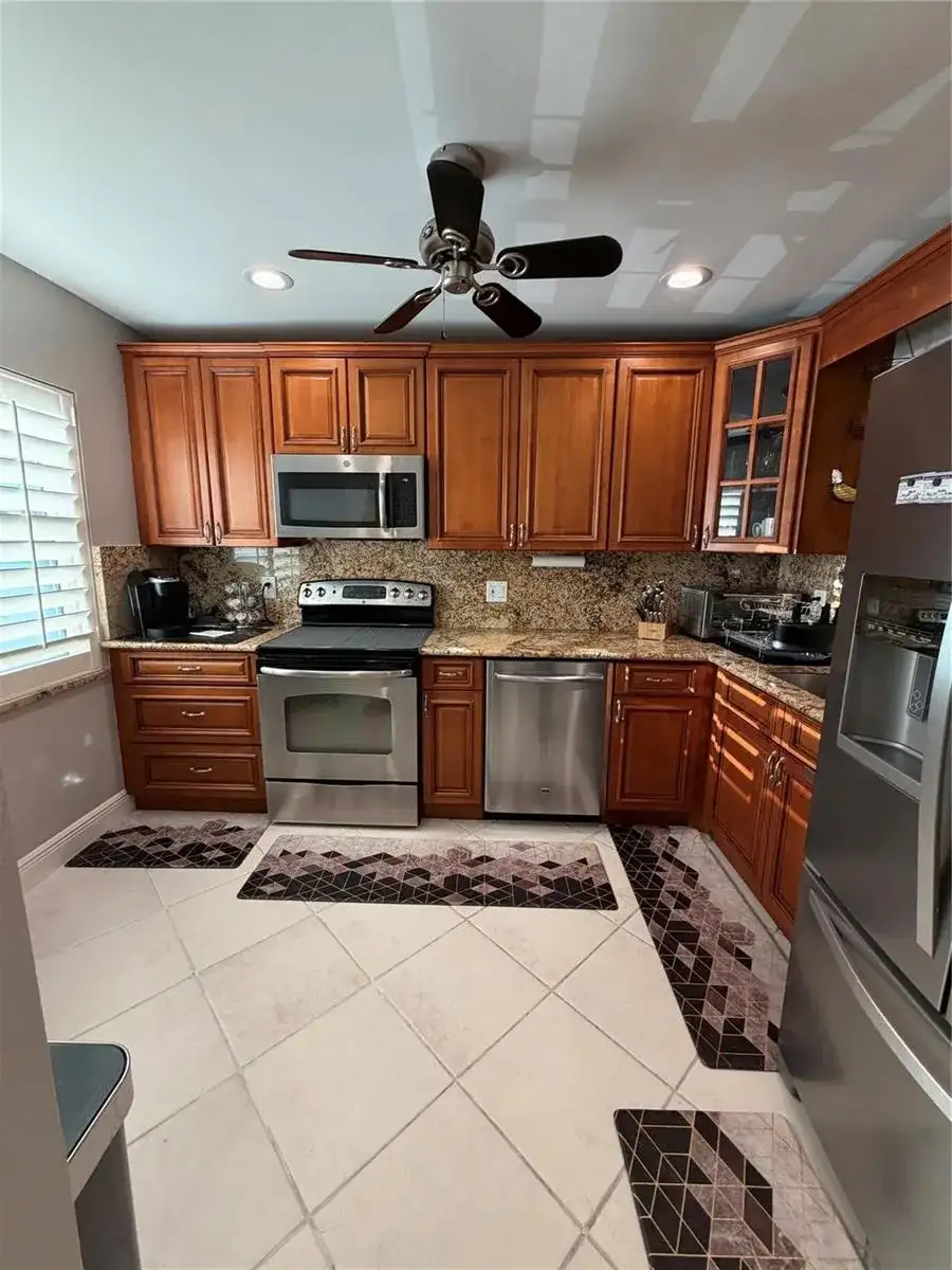 21217 Lago Circle # j, Boca Raton FL 33433 photo 3