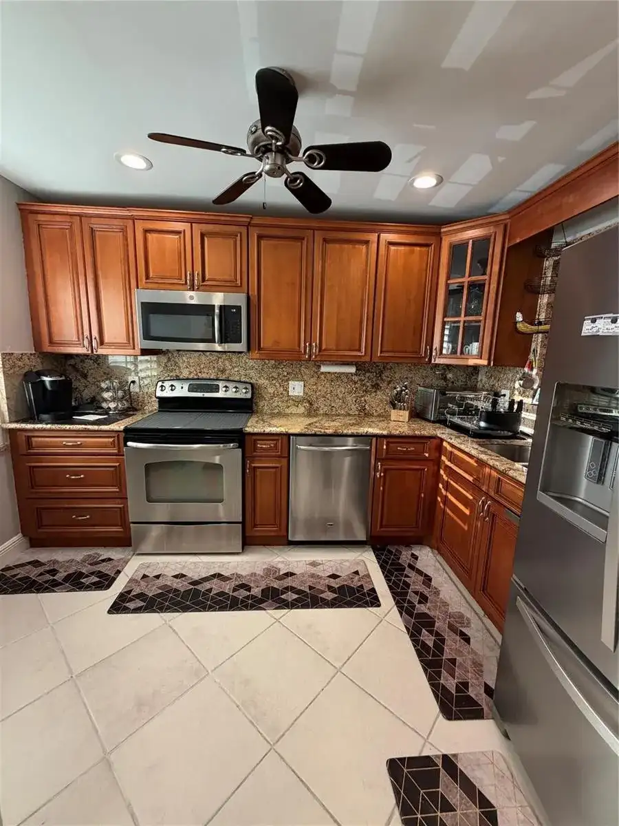 21217 Lago Circle # j, Boca Raton FL 33433 photo 4