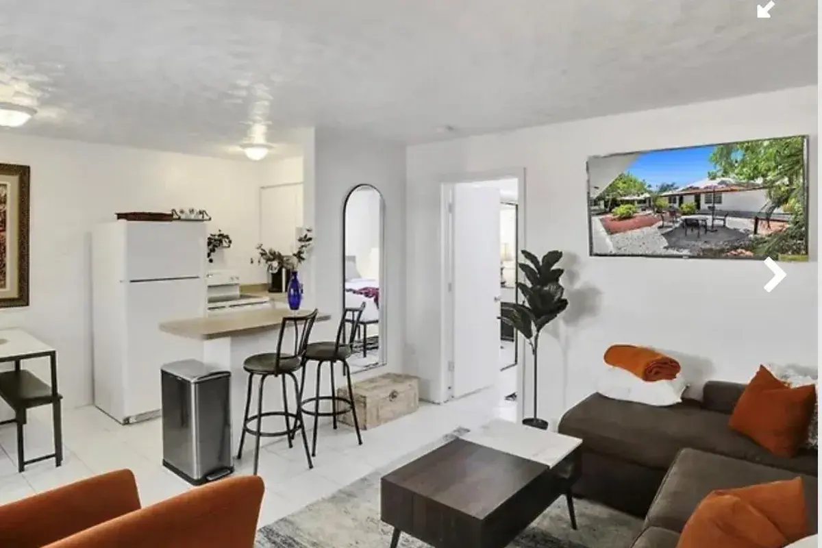 820 NE 16th Avenue # 2, Fort Lauderdale FL 33304