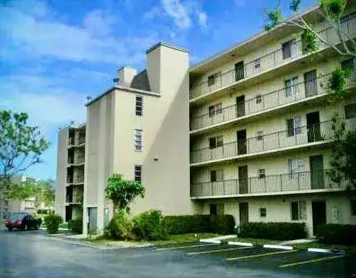 8730 N Sherman Circle # 507, Miramar FL 33025 photo 3