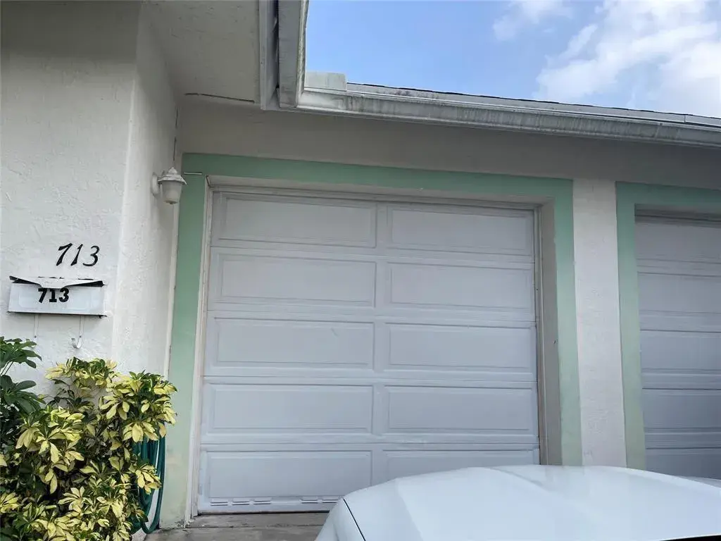 713 NE 4th Street, Hallandale Beach FL 33009