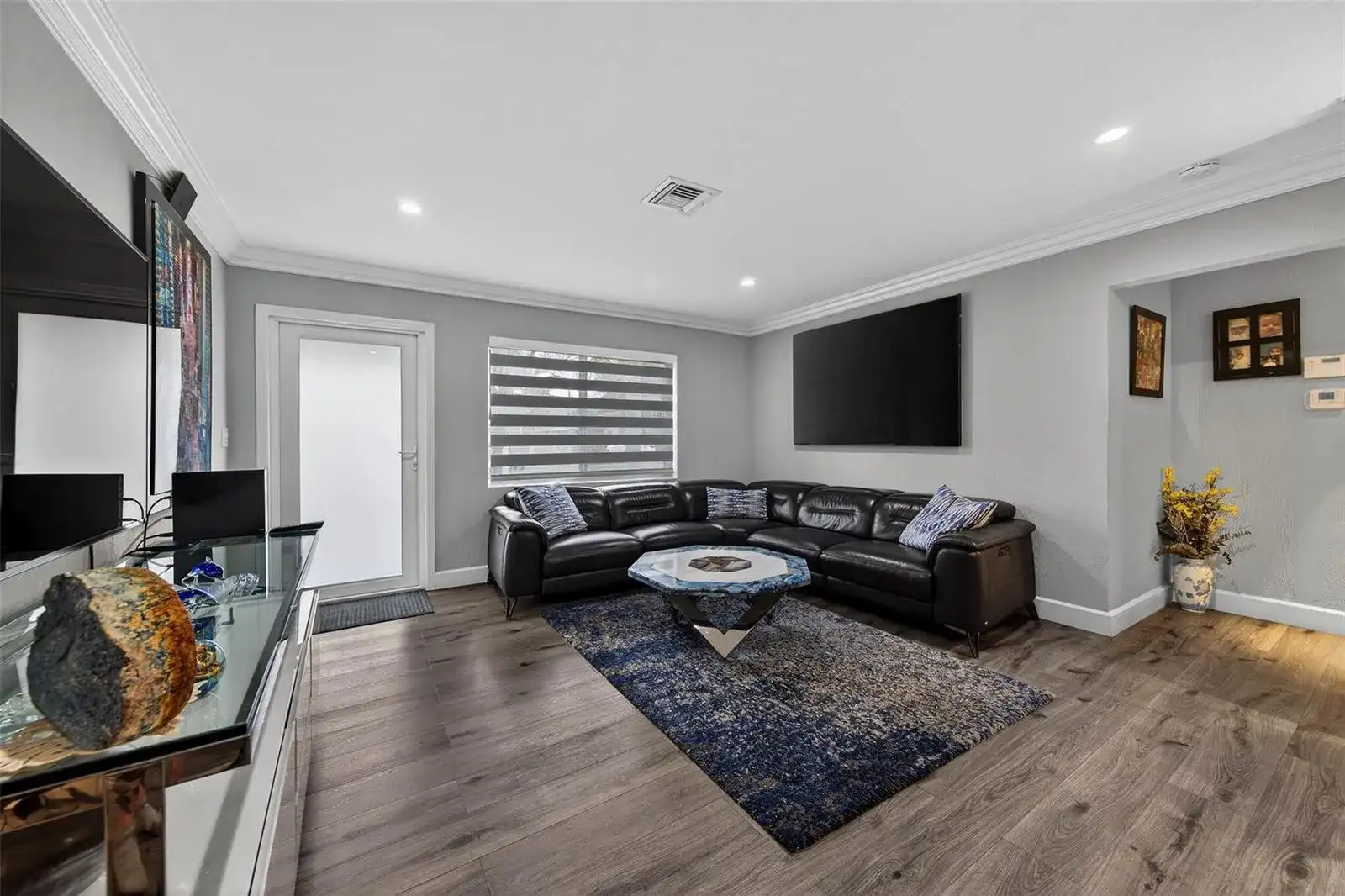 918 NE 4th Street, Hallandale Beach FL 33009 photo 5