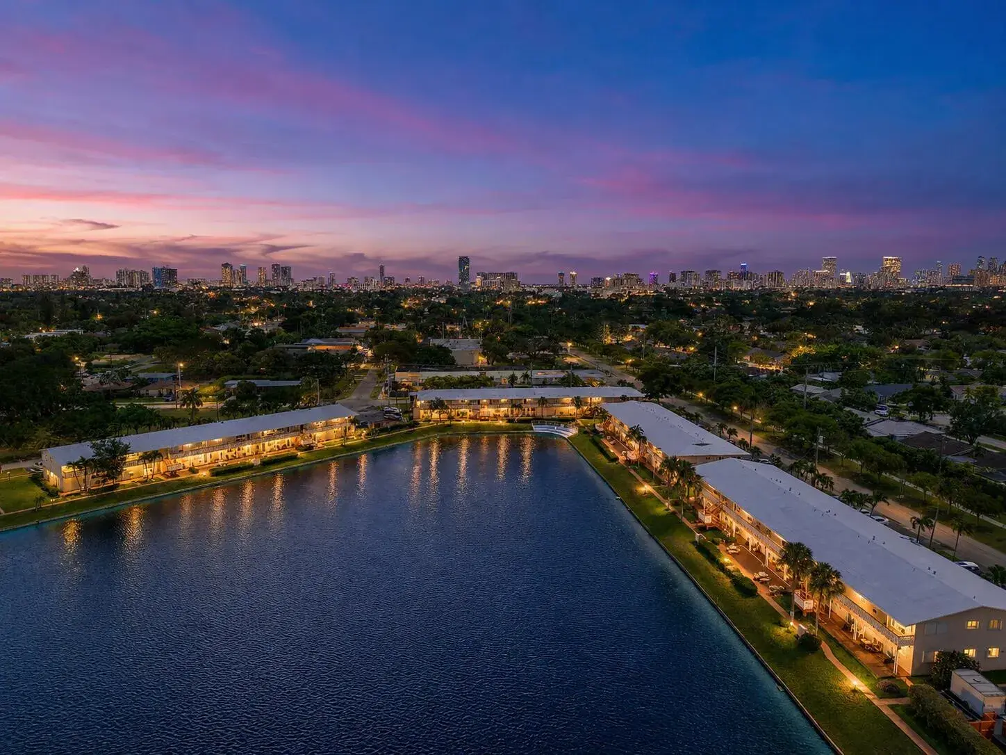 1000 SW 10th Avenue # 9, Hallandale Beach FL 33009