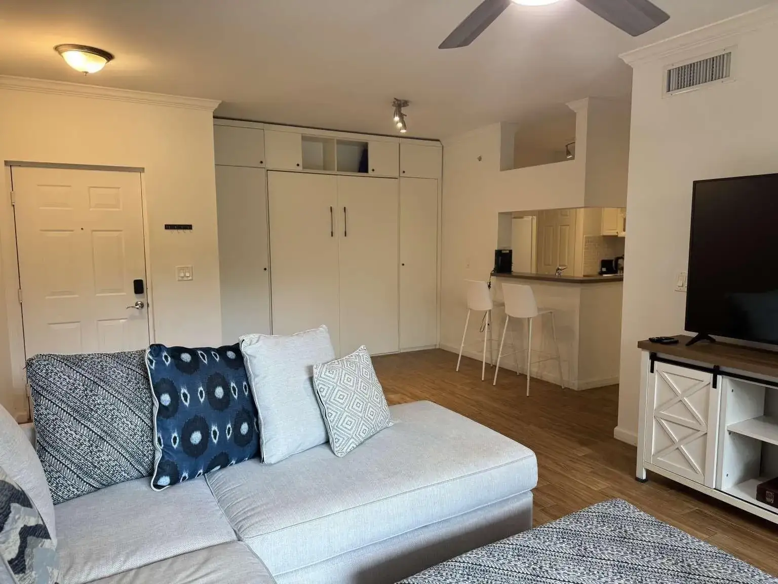 17125 N Bay Road # 3102, Sunny Isles Beach FL 33160