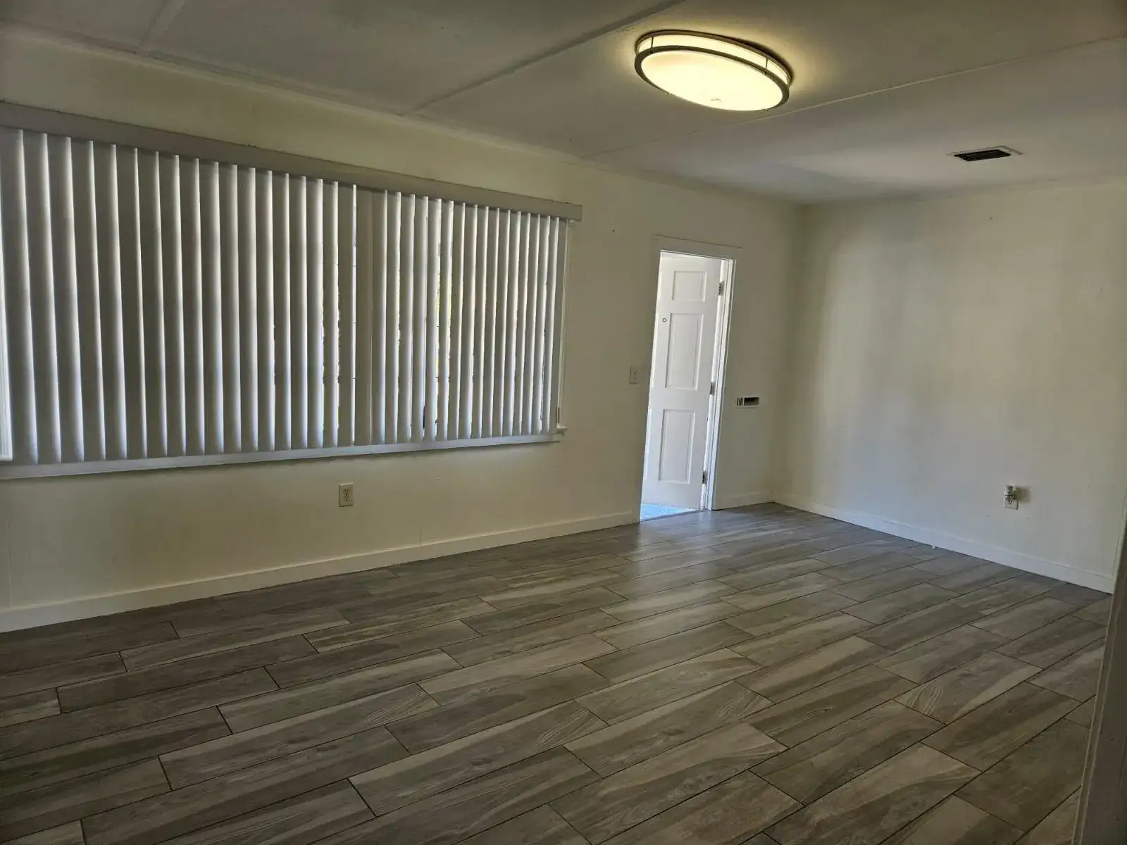 3500 NW 12th Street, Miami FL 33125 photo 3