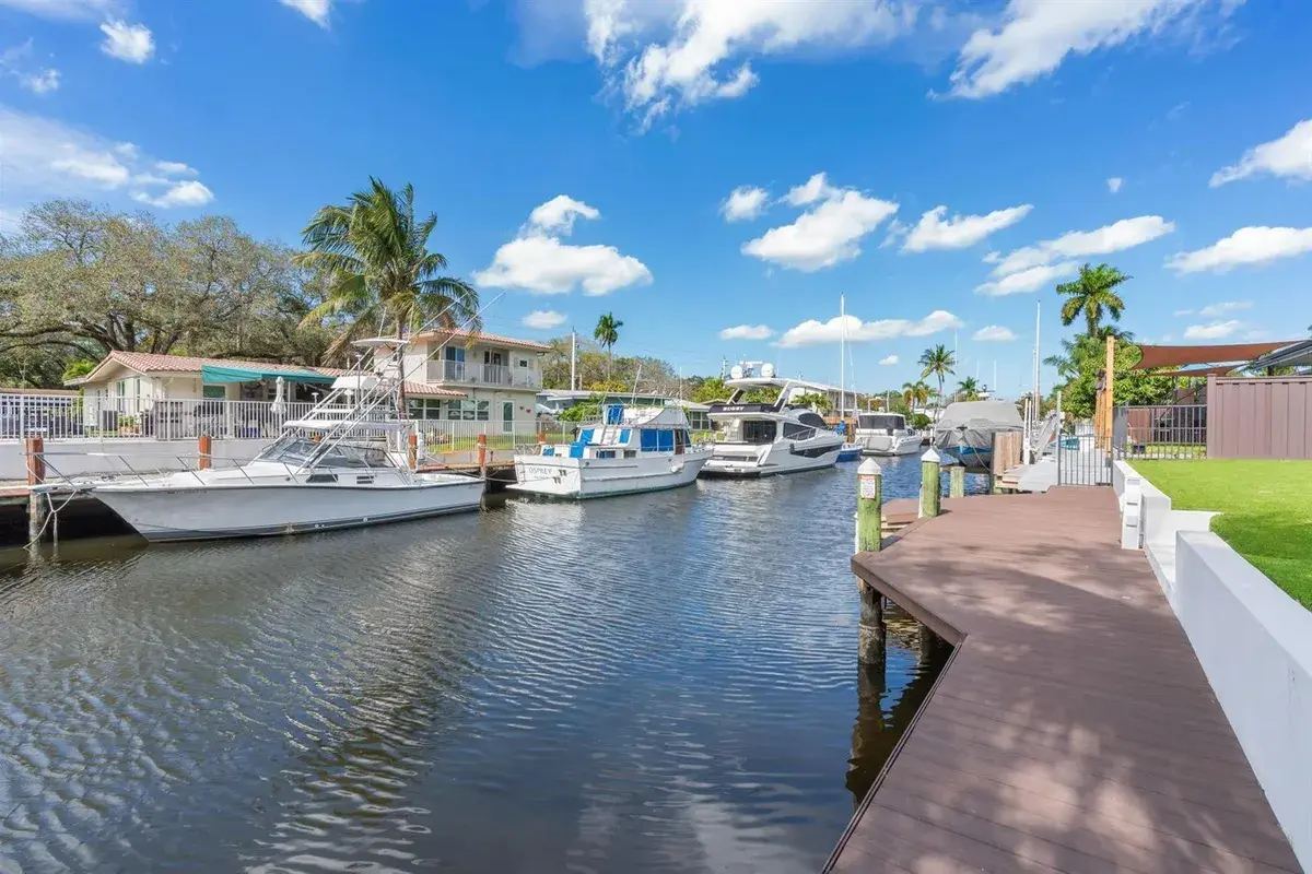 1525 SW 18th Terrace, Fort Lauderdale FL 33312