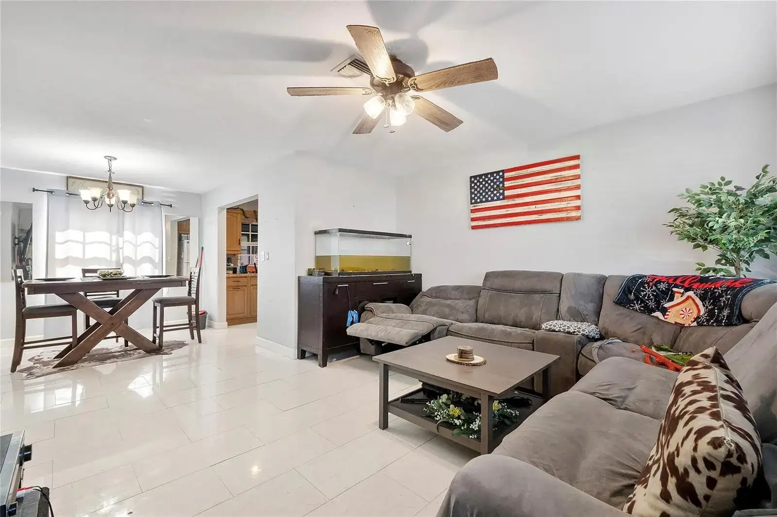 6810 Merion Court, North Lauderdale FL 33068 photo 4