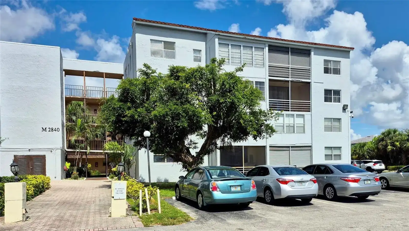 2840 Somerset Drive # 208m, Lauderdale Lakes FL 33311