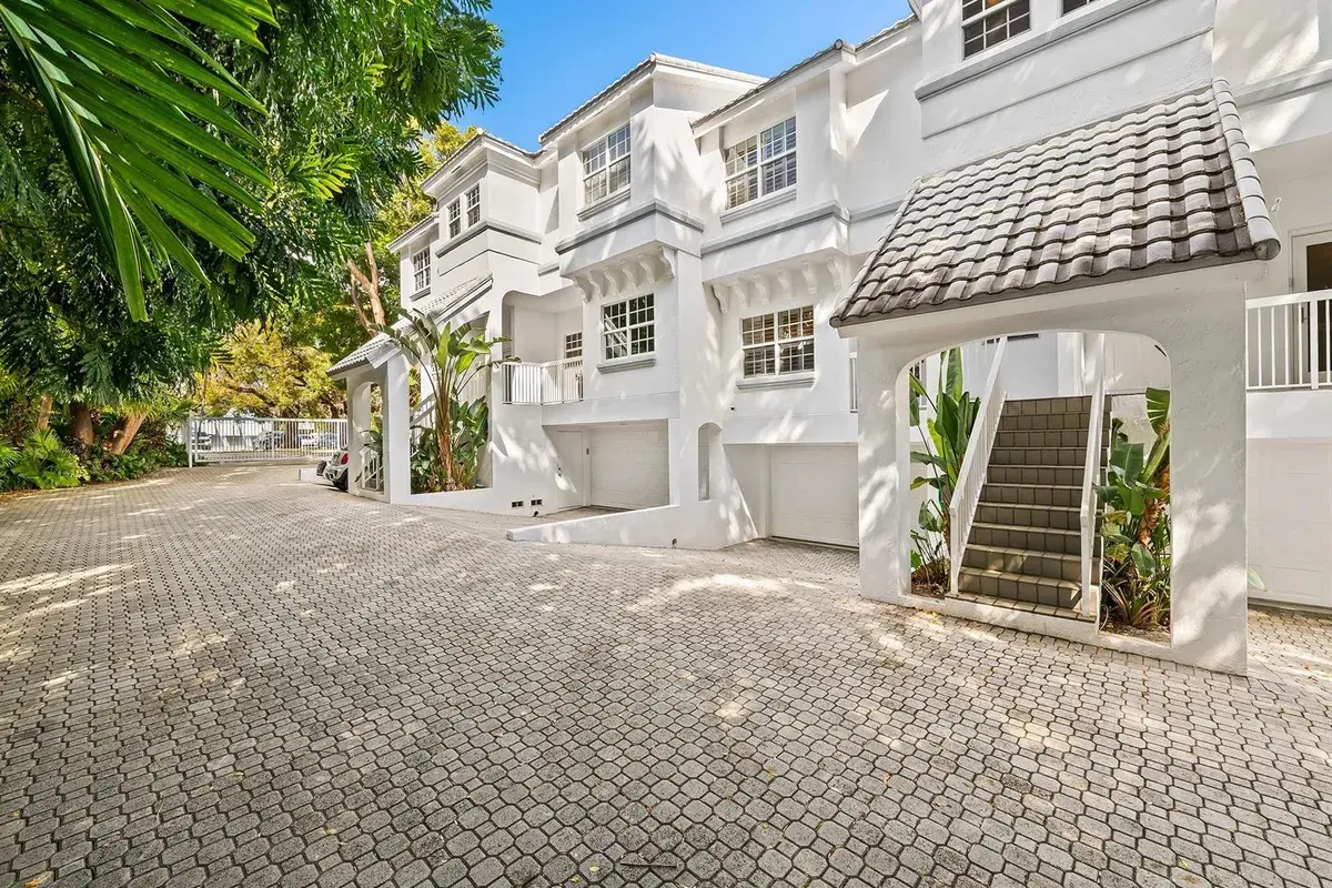 1705 E Las Olas Boulevard # 3, Fort Lauderdale FL 33301
