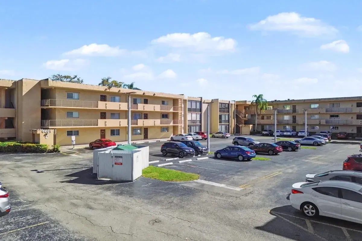 8401 SW 107th Avenue Unit 311e, Miami FL 33173