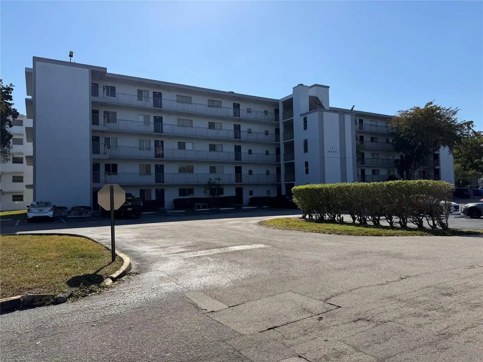 8620 N Sherman Circle # 204, Miramar FL 33025